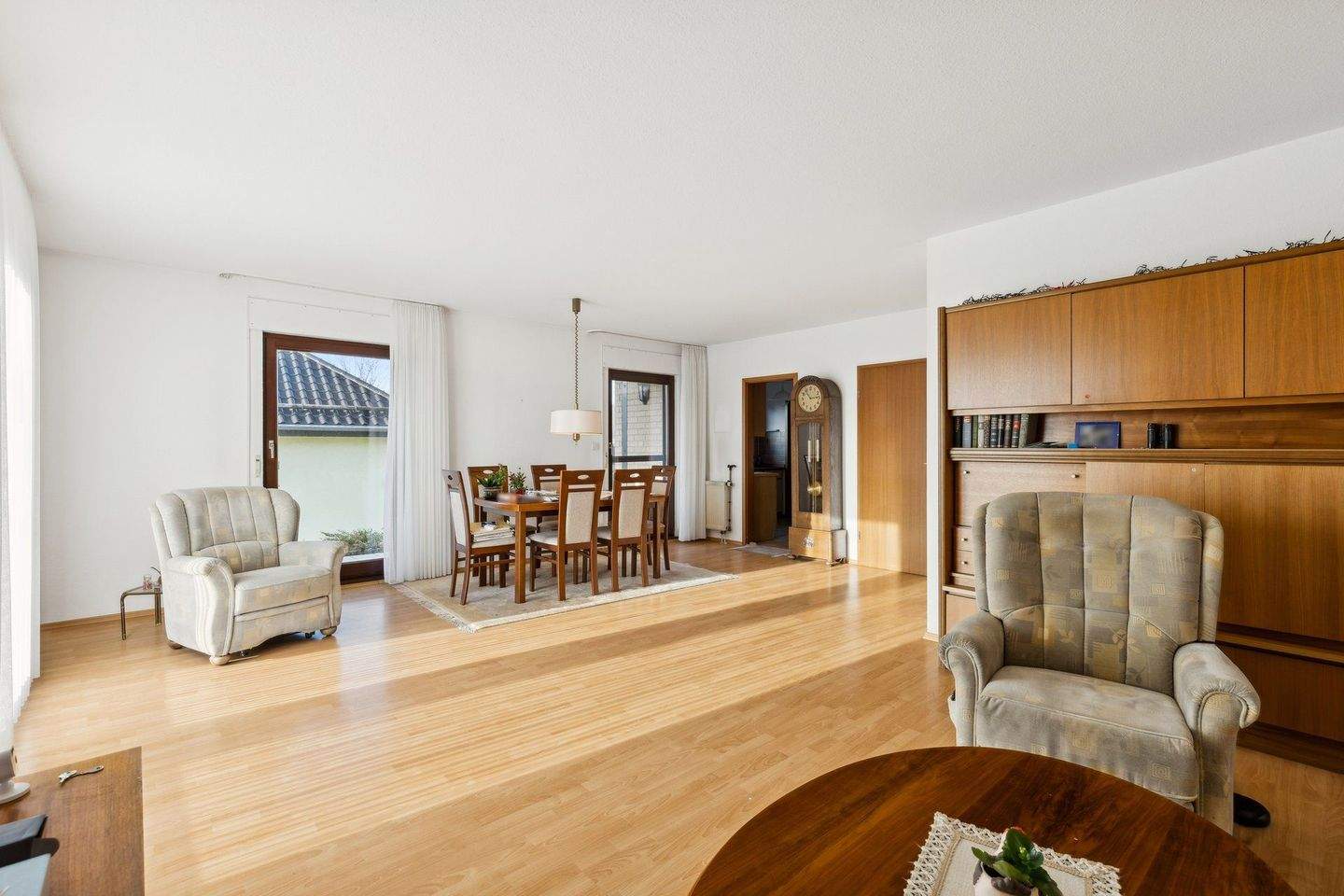 Immobilie in Mücke - Gepflegtes Zweifamilienhaus in absolut ruhiger Lage von Mücke / Ruppertenrod! - Bild 2