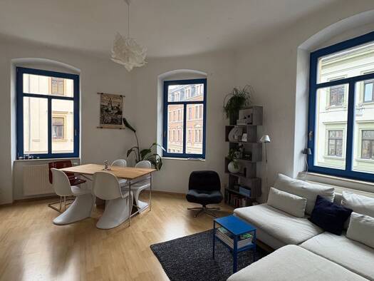 Wohnung zur Miete 760 € 2 Zimmer 63 m² Geschoss 1/4 frei ab 01.05.2026 Äußere Neustadt Dresden 01099