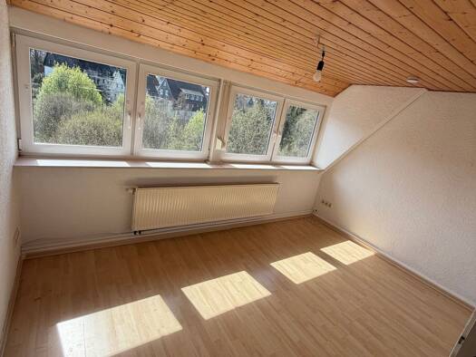 Wohnung zur Miete 960 € 4 Zimmer 120 m² Geschoss 1/2 frei ab sofort Erndtebrück Erndtebrück 57339