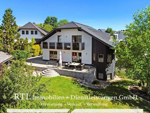 Einfamilienhaus zum Kauf provisionsfrei 799.000 € 5 Zimmer 320 m² 1.065 m² Grundstück Rehau Rehau 95111
