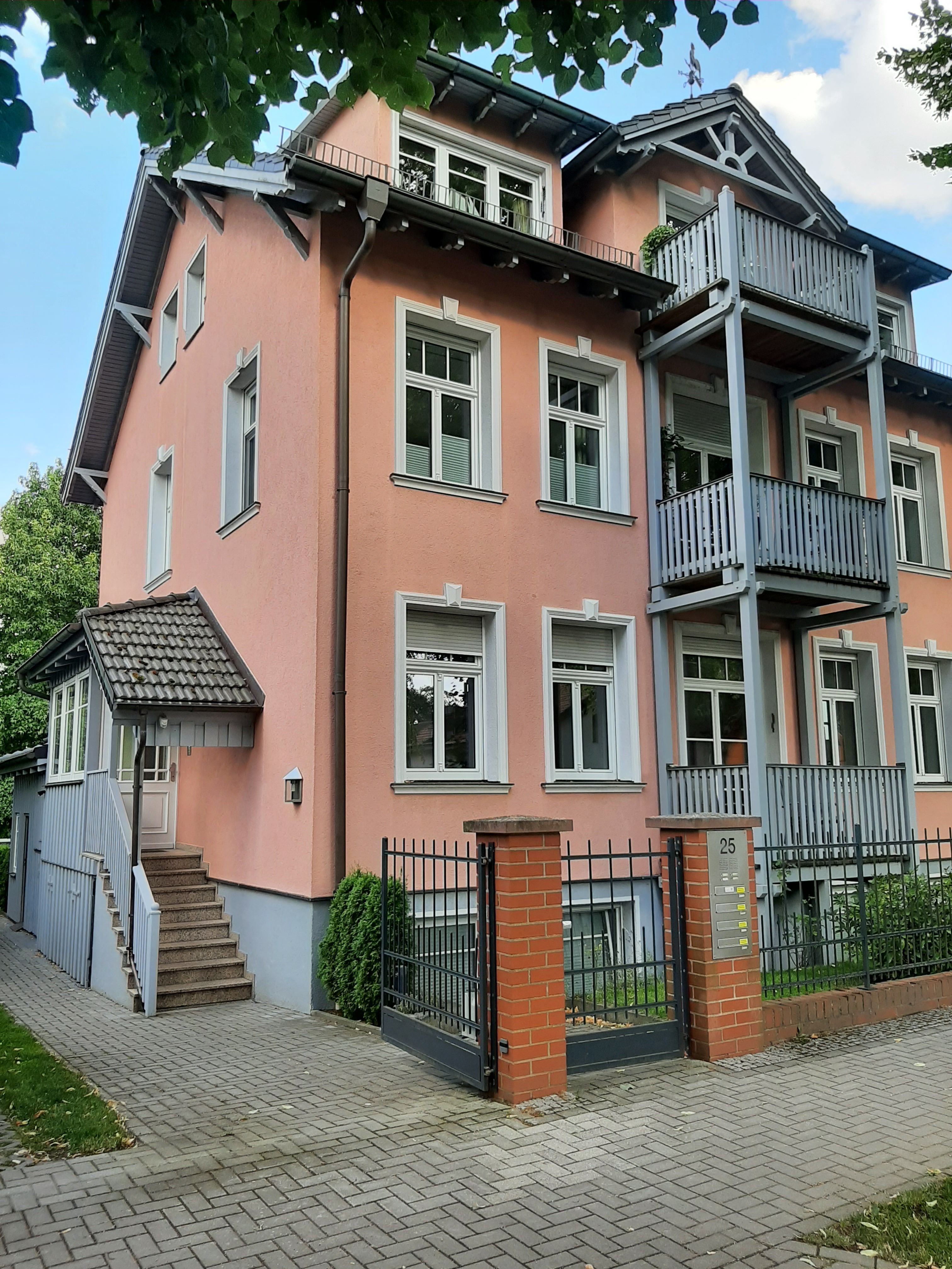 Wohnung zum Kauf 575.000 € 4 Zimmer 121 m²<br/>Wohnfläche EG<br/>Geschoss ab sofort<br/>Verfügbarkeit Glienicke/Nordbahn 16548