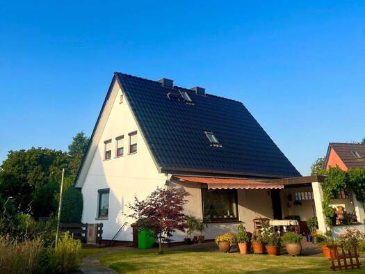 Einfamilienhaus zum Kauf provisionsfrei 330.000 € 5 Zimmer 90 m² 770 m² Grundstück Neukloster Buxtehude 21614