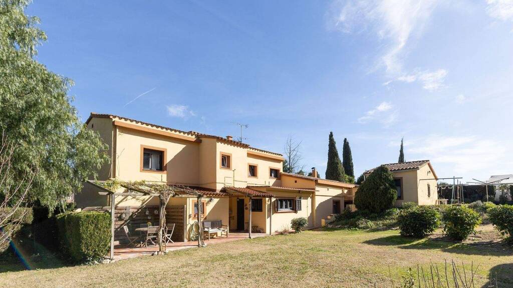 Einfamilienhaus zum Kauf provisionsfrei 925.000 € 10 Zimmer 22.457 m² Grundstück Arenys de Munt 08358