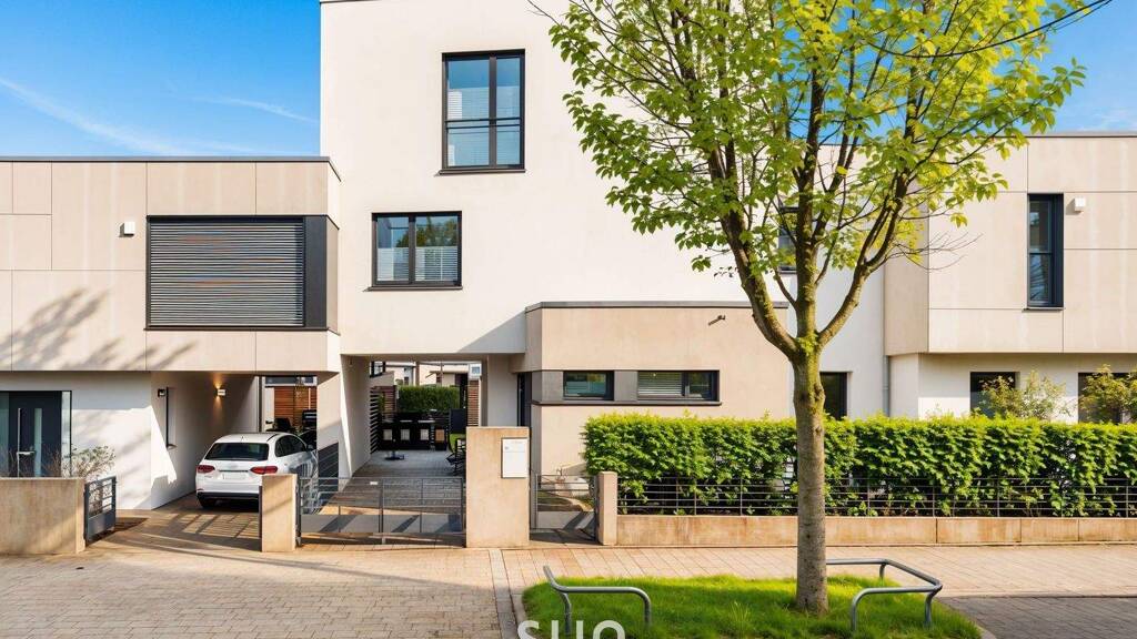 Reihenmittelhaus zum Kauf 1.099.000 € 6 Zimmer 170 m² 242 m² Grundstück Kalbach-Riedberg Frankfurt am Main 60438