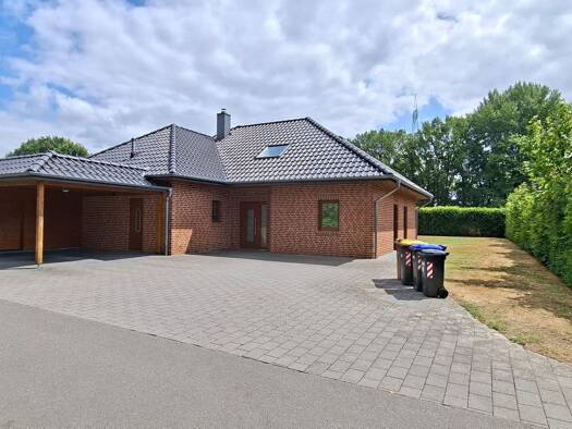 Einfamilienhaus zur Miete 1.350 € 6 Zimmer 211 m² 816 m² Grundstück frei ab 01.08.2026 Wagenfeld 49419