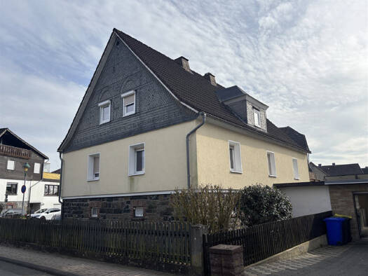 Einfamilienhaus zum Kauf 249.000 € 7 Zimmer 159 m² 551 m² Grundstück Allendorf Allendorf (Eder)-Allendorf 35108
