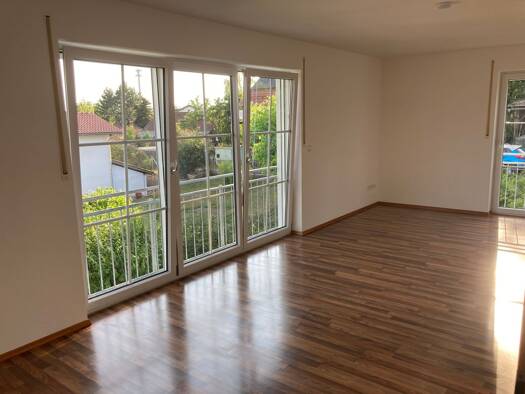 Wohnung zur Miete 900 € 3 Zimmer 90 m² Geschoss 1/2 frei ab sofort Frauensattling Vilsbiburg 84137