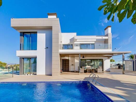 Haus zum Kauf 1.275.000 € 393 m² 806 m² Grundstück Torrevieja 03180