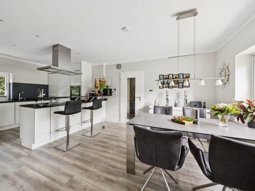 Einfamilienhaus zum Kauf 795.000 € 5 Zimmer 124 m² 559 m² Grundstück Niendorf Hamburg 22455