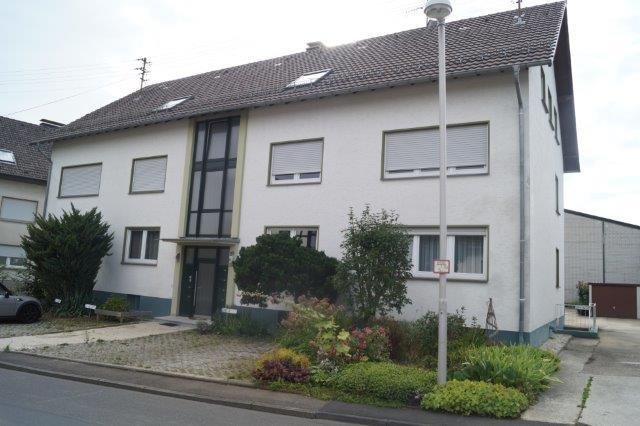 Wohnung zur Miete 590 € 3 Zimmer 92 m²<br/>Wohnfläche 2.<br/>Geschoss 01.01.2025<br/>Verfügbarkeit Ersdorf Meckenheim 53340