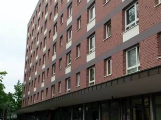 Wohnung zur Miete 406 € 1 Zimmer 38 m² Geschoss 3/7 frei ab 17.08.2026 Reinbek 21465