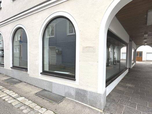 Laden zur Miete 1.100 € Memmingen 87700