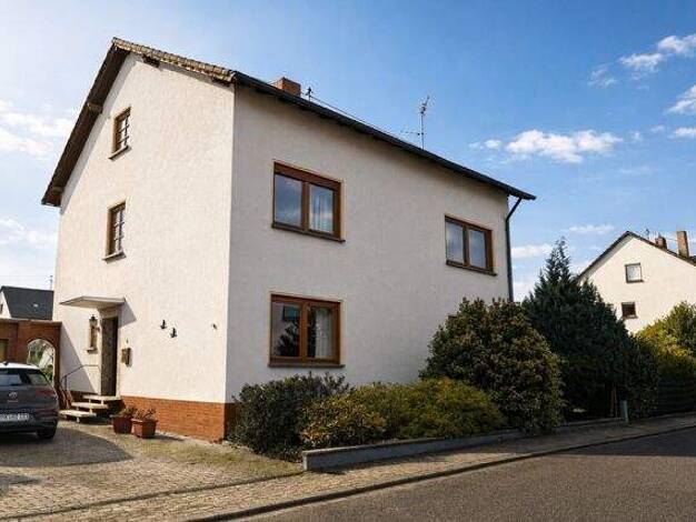 Mehrfamilienhaus zum Kauf 349.000 € 6 Zimmer 185 m² 450 m² Grundstück Miesenheim Andernach/Miesenheim 56626