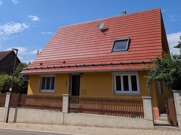 Einfamilienhaus zum Kauf provisionsfrei 299.000 € 5 Zimmer 122 m² 543 m² Grundstück Stotzinger Straße 23 Asselfingen 89176