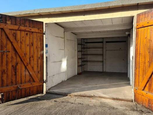 Garage zur Miete provisionsfrei 100 € Zwickauer Straße 16-18 Südvorstadt-West Dresden 01069