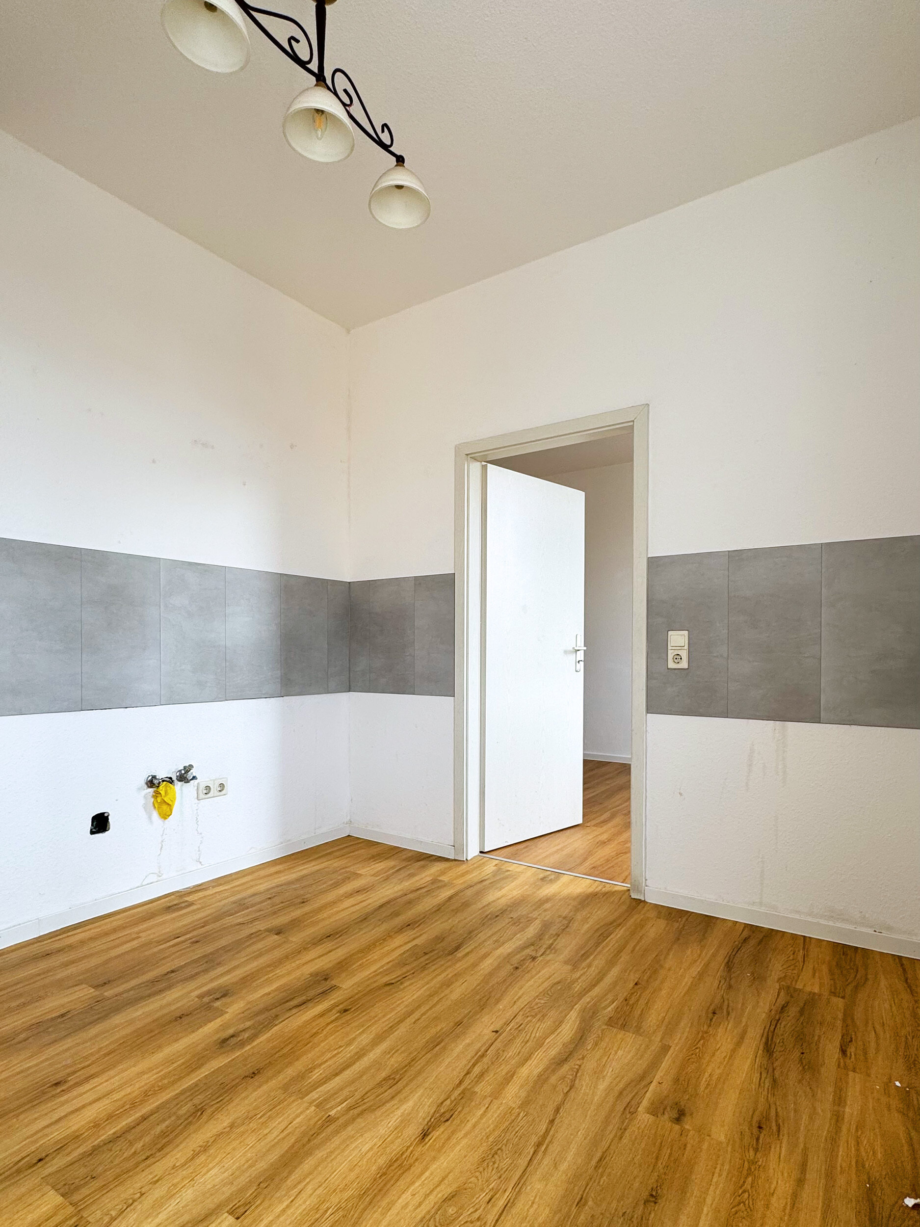 Wohnung zur Miete 230 € 2 Zimmer 45 m²<br/>Wohnfläche 2.<br/>Geschoss Köthen Köthen (Anhalt) 06366