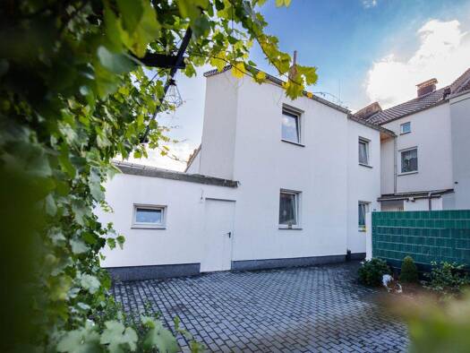 Reihenmittelhaus zum Kauf 319.000 € 7 Zimmer 152 m² 194,5 m² Grundstück Birkesdorf Düren 52353