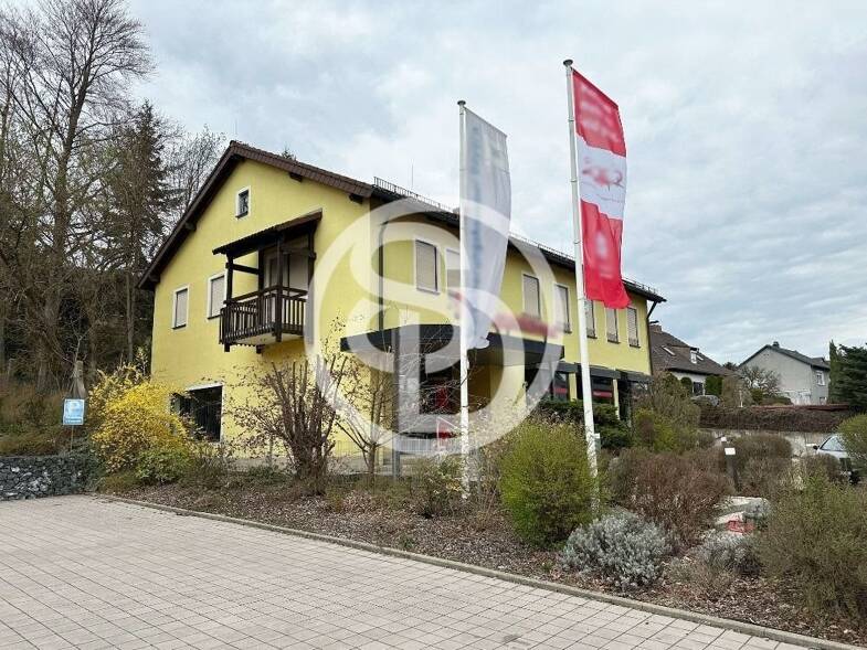 Büro-/Praxisfläche zur Miete 1.850 € Innenstadt Hof 95032
