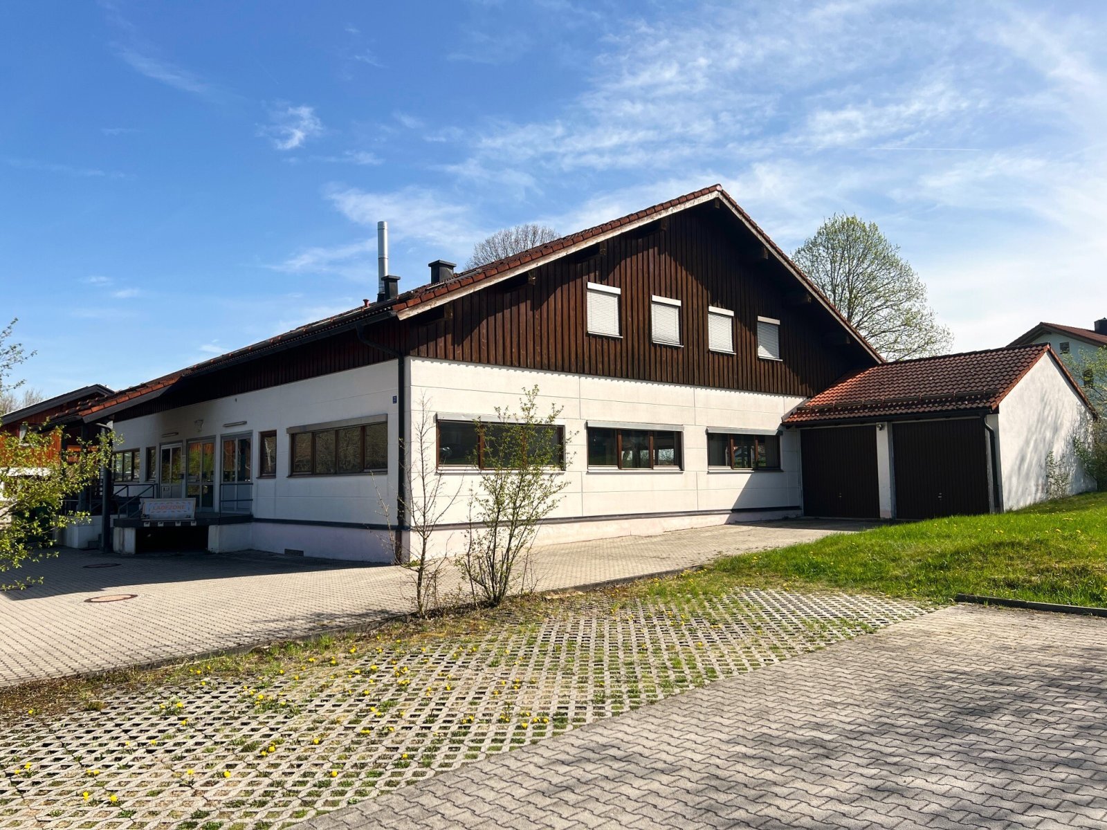 Produktionshalle zum Kauf 795.000 € 340 m²<br/>Lagerfläche Oberpframmern Oberpframmern 85667