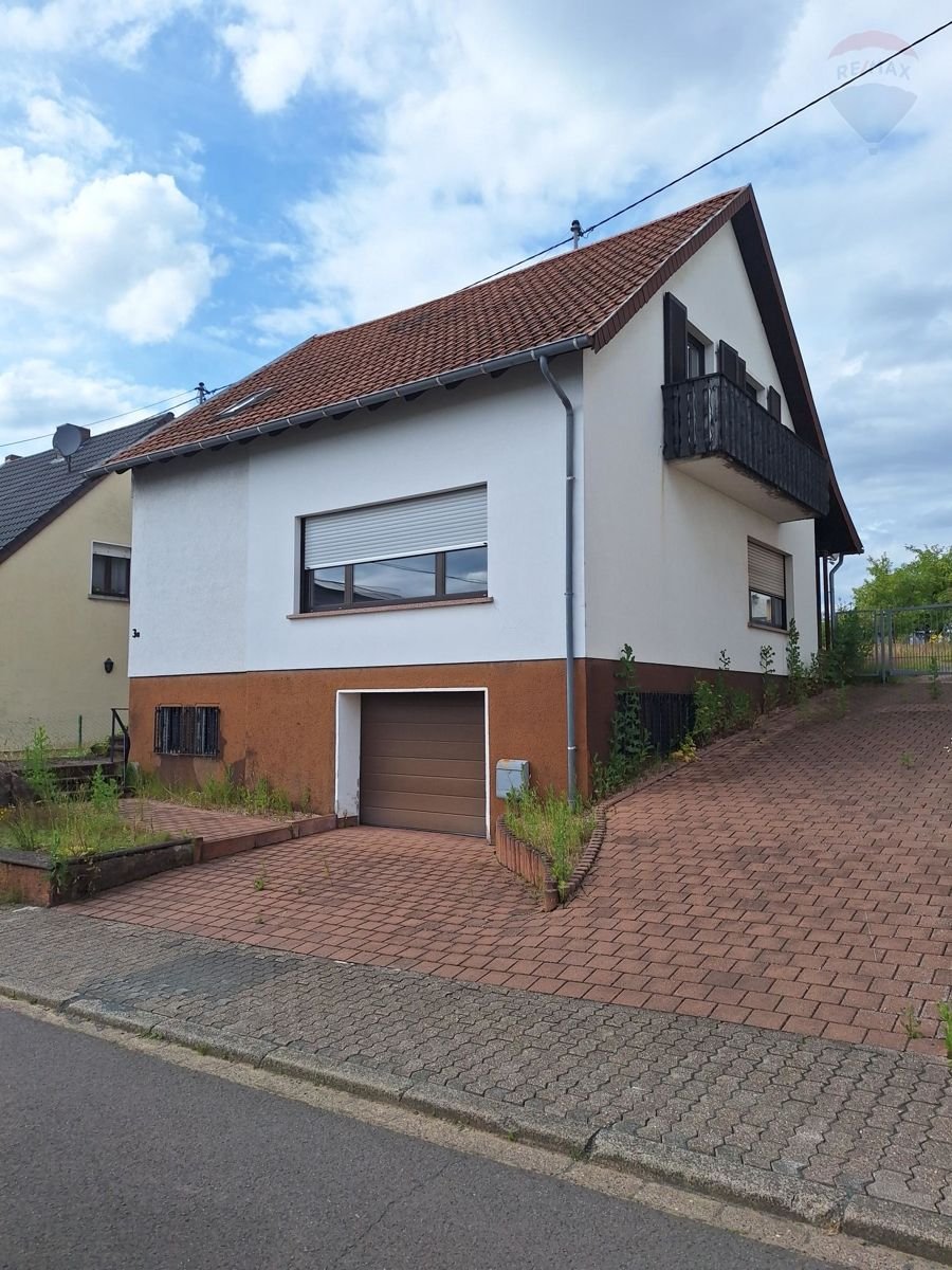 Einfamilienhaus zum Kauf 375.000 € 7 Zimmer 150 m²<br/>Wohnfläche 2.000 m²<br/>Grundstück Ensdorf 66806