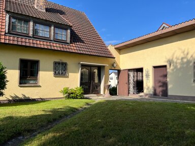 Mehrfamilienhaus zum Kauf provisionsfrei 339.000 € 10 Zimmer 230 m² 739 m² Grundstück frei ab sofort Forst Schonungen 97453