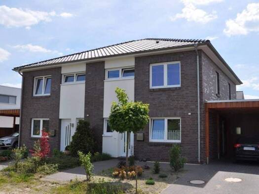 Doppelhaushälfte zum Kauf 351.500 € 4 Zimmer 121 m² 378 m² Grundstück Augustfehn I Apen / Augustfehn 26689