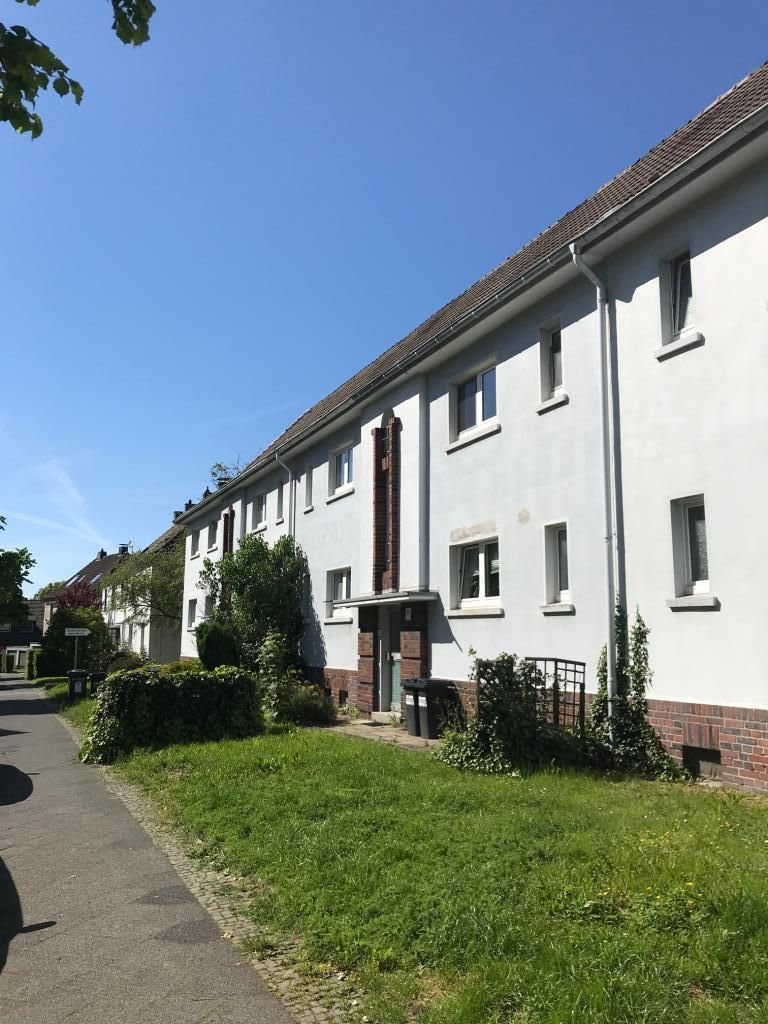 Wohnung zur Miete 305 € 2,5 Zimmer 41,2 m²<br/>Wohnfläche 1.<br/>Geschoss Laerstraße 73 Altenbochum Bochum 44803