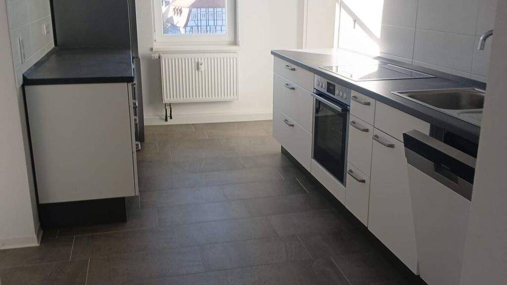 WG-Zimmer zur Miete 295 € 3 Zimmer 59 m² 3 Geschosse frei ab sofort Burgstädter Straße 4 Lunzenau 09328