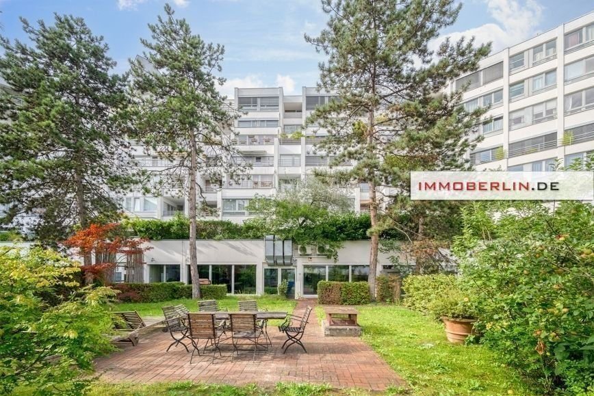 Wohnung zum Kauf 349.000 € 2 Zimmer 43 m²<br/>Wohnfläche ab sofort<br/>Verfügbarkeit Tiergarten Berlin 10787