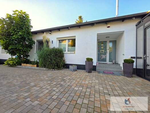 Bungalow zum Kauf 1.300.000 € 6 Zimmer 252,9 m² 587 m² Grundstück Dietesheim Mühlheim am Main 63165