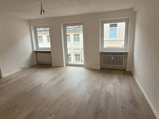 Wohnung zur Miete 896 € 5 Zimmer 112 m² Neumärker Straße 7 Helmstedt 38350