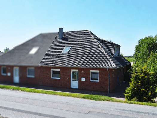 Doppelhaushälfte zum Kauf 248.000 € 4 Zimmer 105 m² 487 m² Grundstück Nordstrand 25845