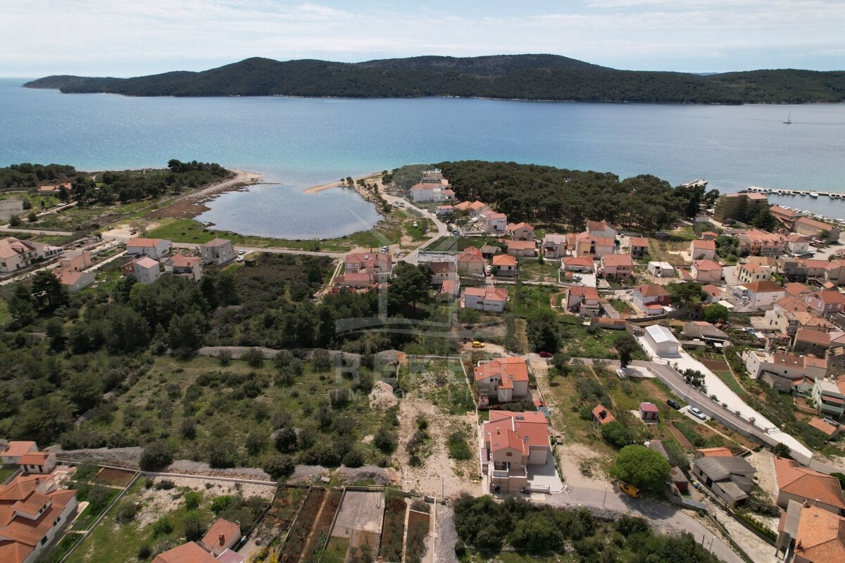 Grundstück zum Kauf 230.000 € 1.145 m²<br/>Grundstück Sibenik