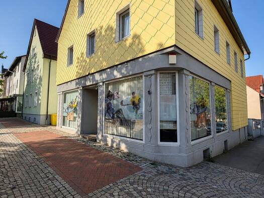 Gewerbeobjekt zum Kauf als Kapitalanlage geeignet 650.000 € 10 Zimmer 210 m² 303 m² Grundstück Schwenningen Villingen-Schwenningen 78054