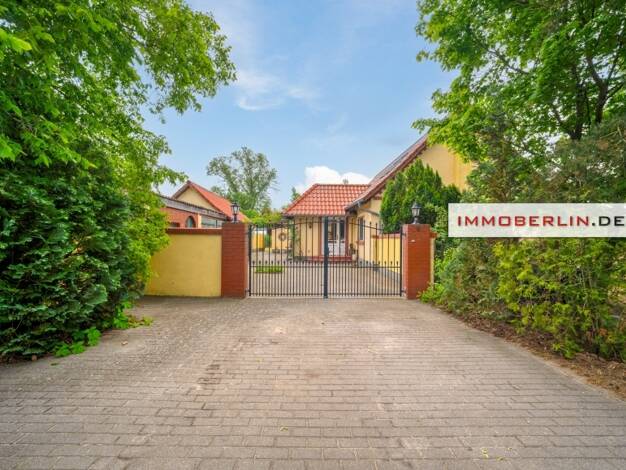Haus zum Kauf 499.000 € 6 Zimmer 135 m² 7.660 m² Grundstück frei ab sofort Altbarnim Neutrebbin 15320