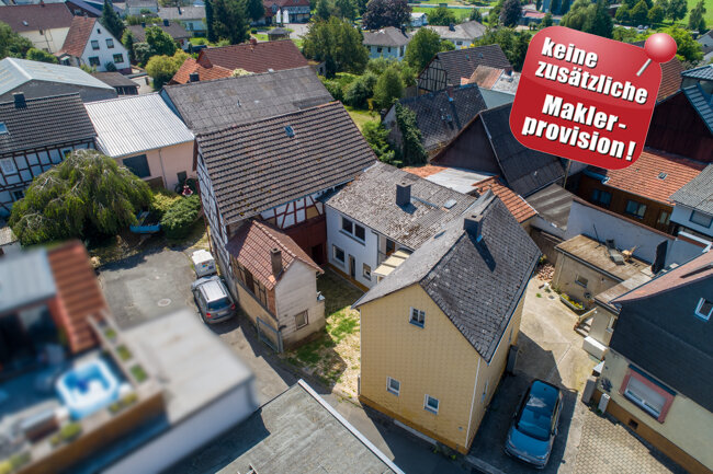 Einfamilienhaus zum Kauf provisionsfrei 129.000 € 6 Zimmer 130,6 m²<br/>Wohnfläche 254 m²<br/>Grundstück Schwalbach Schöffengrund 35641