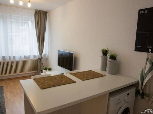 Wohnung zur Miete 890 € 2 Zimmer 20 m² frei ab sofort Neustadt-Süd Köln 50678
