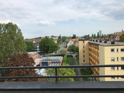 Wohnung zur Miete 1.050 € 2 Zimmer 77 m² Geschoss 6/7 frei ab 15.04.2026 Schoppershof Nürnberg 90491