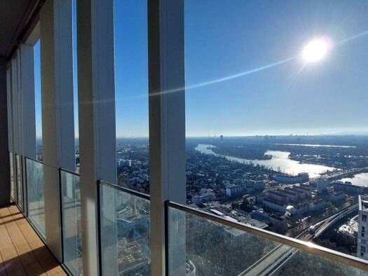 Wohnung zur Miete - Erstbezug 2.641 € 3 Zimmer 112,8 m² 42. Geschoss frei ab 01.04.2026 Wien 1220