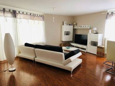 Wohnung zur Miete 1.100 € 3 Zimmer 75 m² Geschoss 1/4 Holzgerlingen 71088