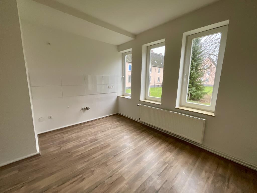 Wohnung zur Miete 399 € 3 Zimmer 53,5 m²<br/>Wohnfläche EG<br/>Geschoss Neuteicher Straße 7 Fedderwardergroden Wilhelmshaven 26388