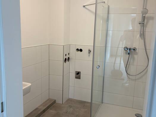 Wohnung zur Miete 1.050 € 4 Zimmer 101 m² Geschoss 2/3 frei ab sofort Twegte 15 Hagenburg 31558