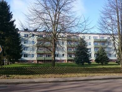 Wohnung zur Miete 230 € 2 Zimmer 46 m² 2. Geschoss frei ab sofort Wiesenstr. 3 Brunn Brunn 17039