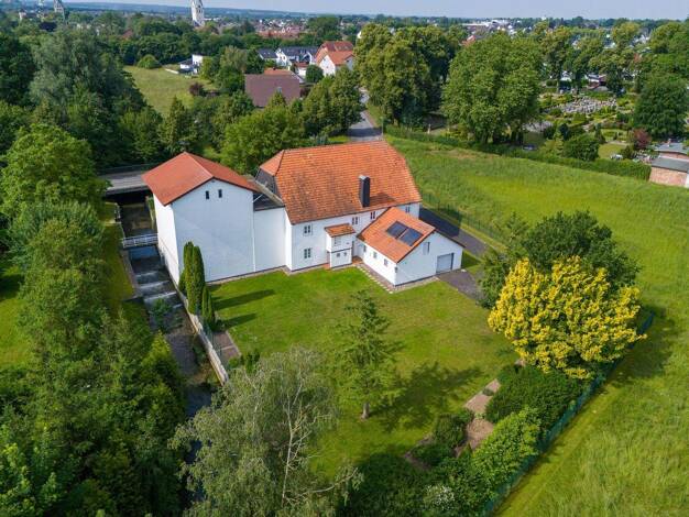 Haus zum Kauf 998.000 € 20 Zimmer 350 m² 3.017 m² Grundstück frei ab sofort Geseke 59590