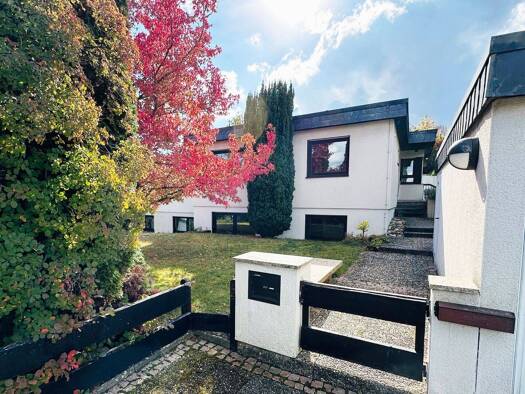 Doppelhaushälfte zum Kauf provisionsfrei 850.000 € 6 Zimmer 155 m² 649 m² Grundstück frei ab sofort Kelkheim Kelkheim 65779