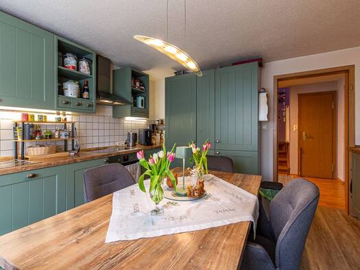 Einfamilienhaus zum Kauf 320.000 € 7 Zimmer 165 m² 211 m² Grundstück Binningen Hilzingen 78247