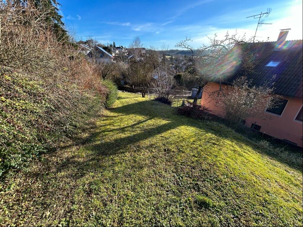 Immobilie in Schillingsfürst - Attraktives Mehrfamilienhaus mit traumhaftem Ausblick - Die Kombination aus Wohnen und Kapitalanlage - Bild 4