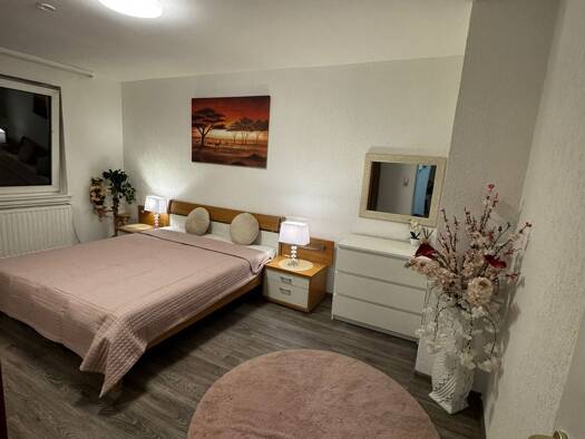 Wohnung zur Miete 1.150 € 2 Zimmer 52 m² Geschoss 1/4 frei ab sofort Oberrad Frankfurt am Main 60599