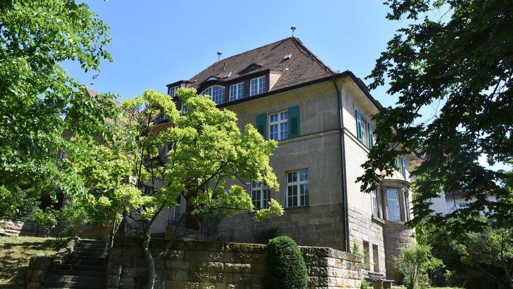 Villa zum Kauf 5.900.000 € 16 Zimmer 740 m² 1.554 m² Grundstück Ost Stuttgart 70188