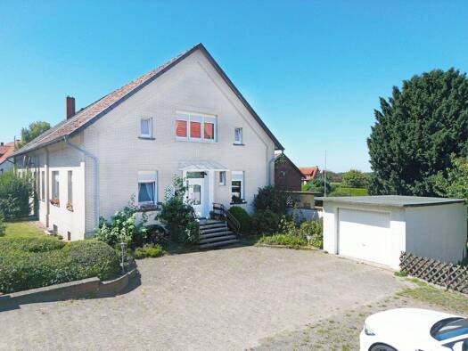 Doppelhaushälfte zum Kauf 210.000 € 6 Zimmer 160 m² 1.046 m² Grundstück Nienstädt Nienstädt 31688
